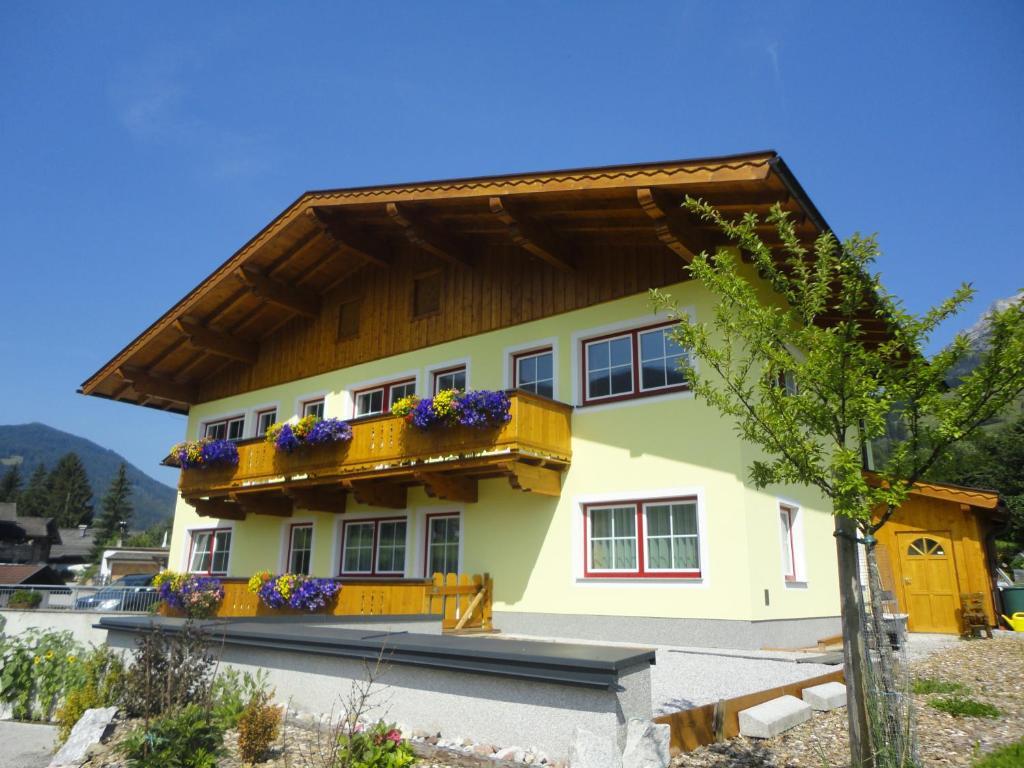 Gasthof Brentwirt Guest House Leogang Room photo